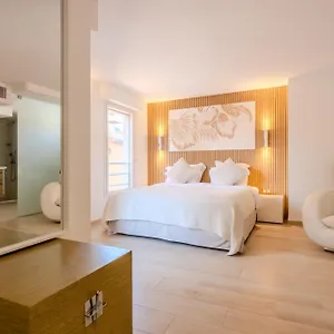 3* Hotel Traverse Des Artistes